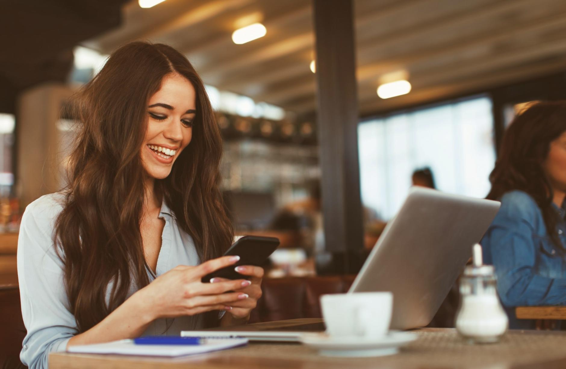 Apprenants en session de formation budgétaire en ligne
